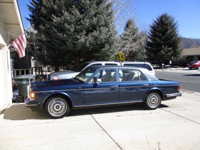 1989 Rolls-Royce Silver Spur Royal Blue Original MSRP $142,500 1989 Rolls-Royce Silver Spirit/Spur/Dawn
