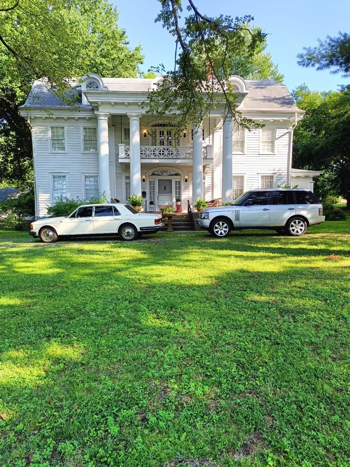 1989 Rolls-Royce Silver Spur Sedan Yellow 1989 Rolls-Royce Silver Spirit/Spur/Dawn