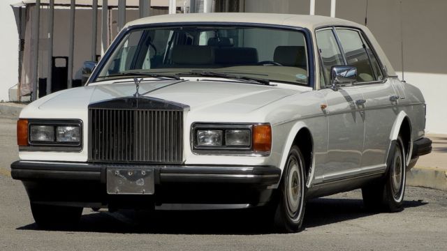 1989 ROLLS ROYCE SILVER SPUR WHITE OVER MAGNOLIA FANTASTIC SHAPE INSIDE AN OUT 1989 Rolls-Royce Silver Spirit/Spur/Dawn GORGEOUS MAGNOLIA INTERIOR