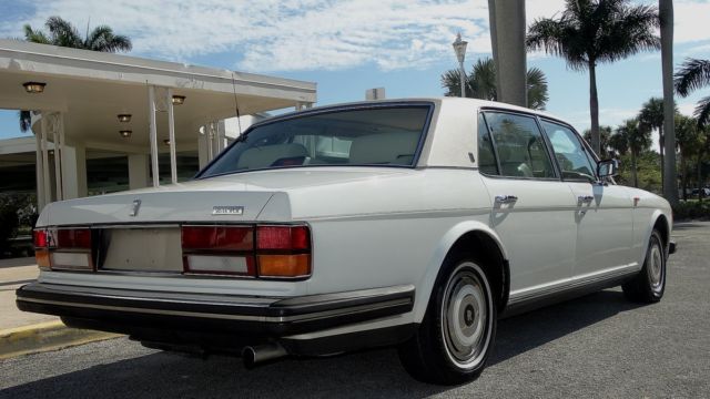 1989 Rolls-Royce Silver Spirit/Spur/Dawn GORGEOUS MAGNOLIA INTERIOR - photo 5