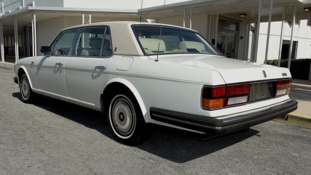 1989 Rolls-Royce Silver Spirit/Spur/Dawn GORGEOUS MAGNOLIA INTERIOR - photo 8