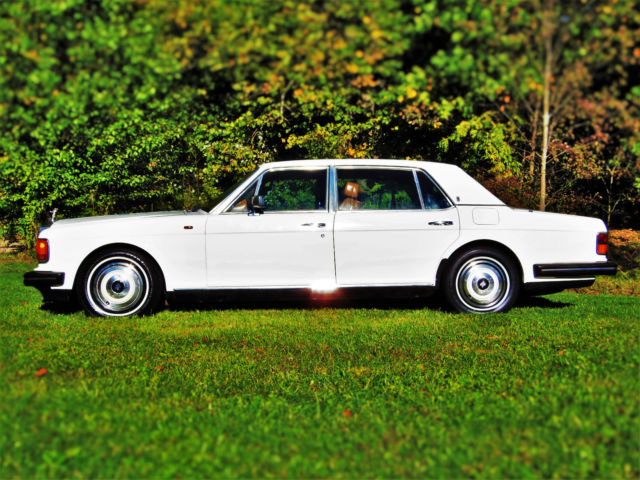 1989 Rolls-Royce Silver Spirit/Spur/Dawn NO RESERVE! - photo 3