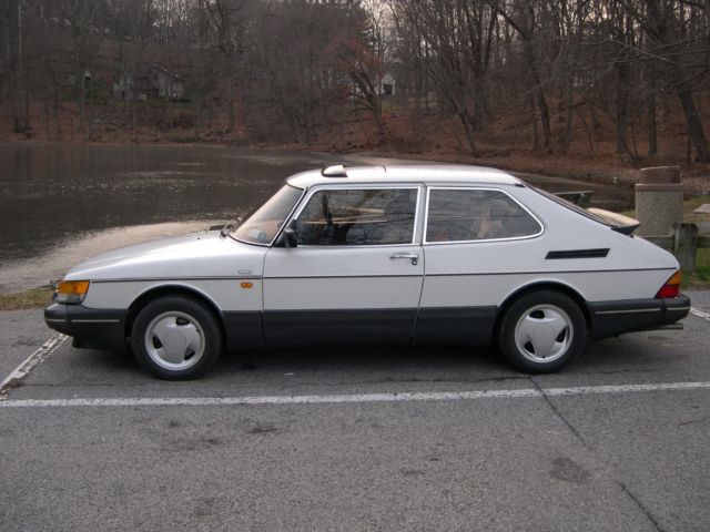 1989 Saab 900 S- Rare Automatic Seat Belts and Other OEM parts 1989 Saab 900 2-Door