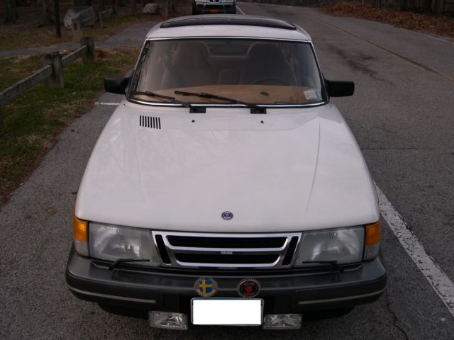 1989 Saab 900 2-Door - photo 2
