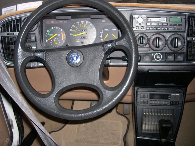1989 Saab 900 2-Door - photo 5