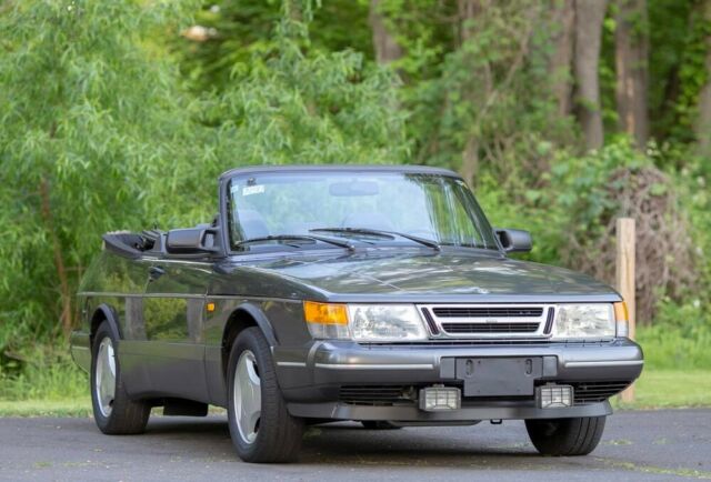 1989 Saab 900 TURBO 5 Speed Convertible 16Valve Classic Low 54K CARFAX WA State - photo 5