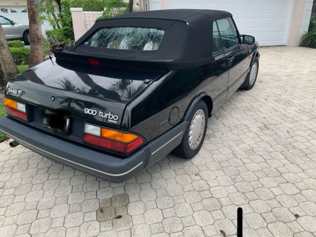 1989 Saab 900 - photo 2