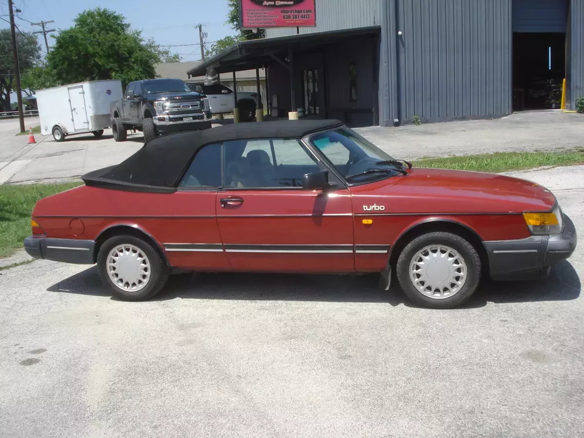 1989 Saab 900