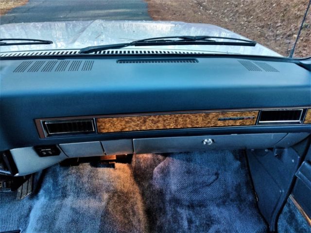 1989 GMC Suburban SLE - photo 12