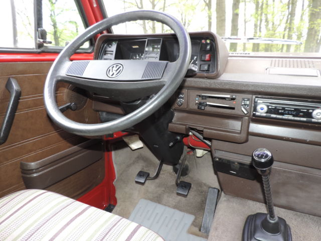 1989 Volkswagen Bus/Vanagon SYNCRO Westfalia PopTop Expedition Vehicle - photo 13