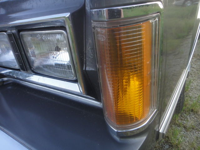 1989 Lincoln Town Car - photo 3