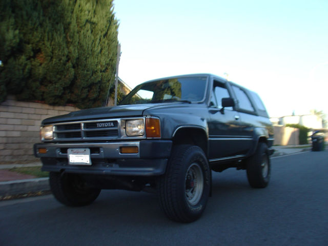 1989 Toyota 4Runner DLX Sport Utility 2-Door - photo 6