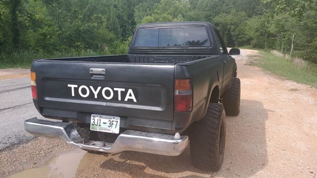 1989 Toyota pickup - photo 3