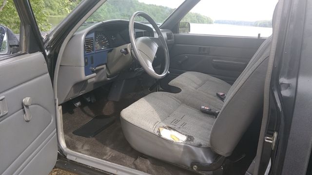 1989 Toyota pickup - photo 6