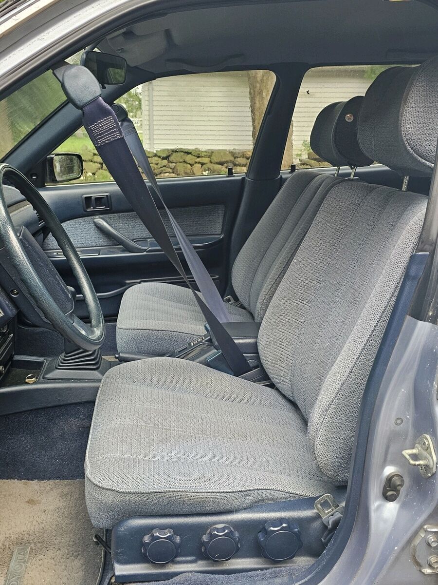 1989 Toyota Camry DLX - photo 13