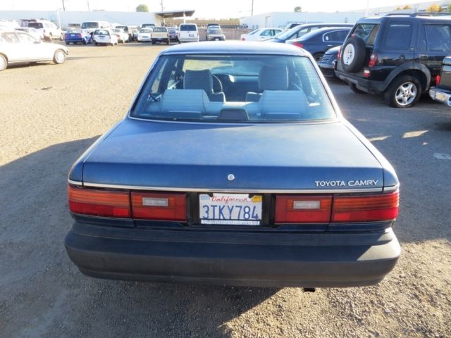 1989 Toyota Camry Deluxe - photo 7