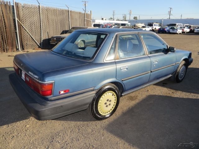 1989 Toyota Camry Deluxe - photo 8
