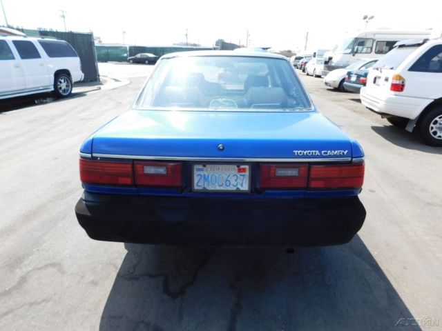 1989 Toyota Camry Deluxe - photo 3