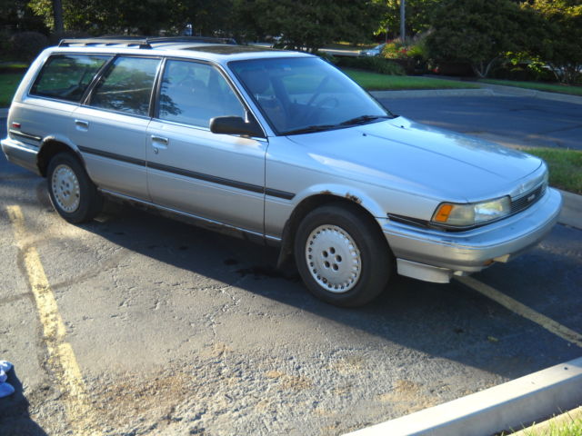 1989 Toyota Camry DLX Wagon 4-Door 2.0L Rare 5 Speed Manual,Sunroof,Hitch 1989 Toyota Camry