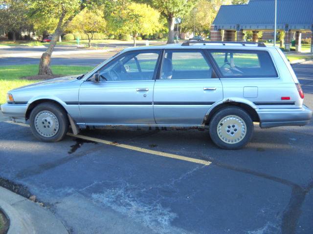 1989 Toyota Camry - photo 2