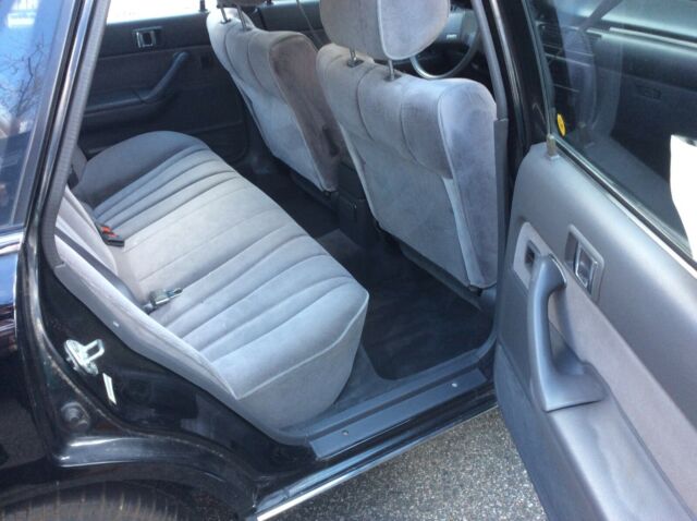 1989 Toyota Camry LE - photo 10