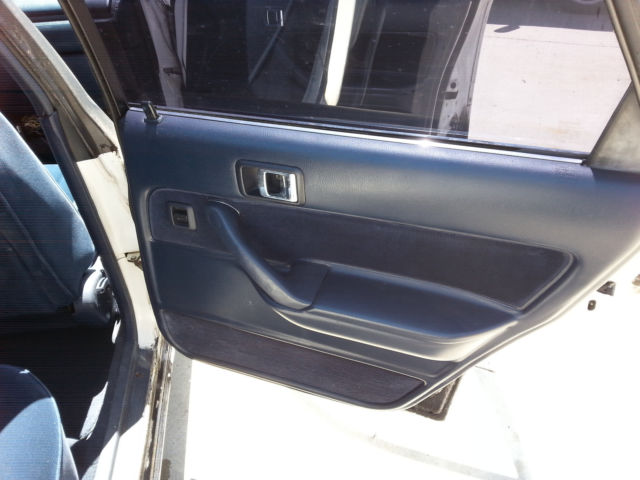 1989 Toyota Camry LE - photo 12