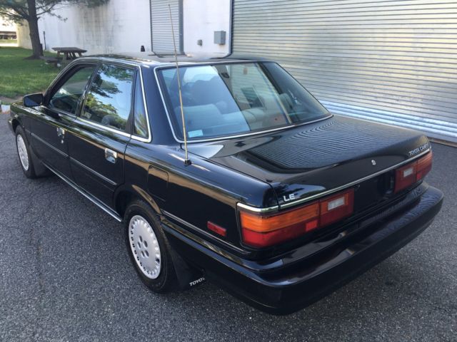 1989 Toyota Camry - photo 2