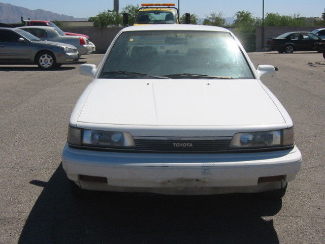 1989 Toyota Camry LE Sedan 4-Door - photo 8