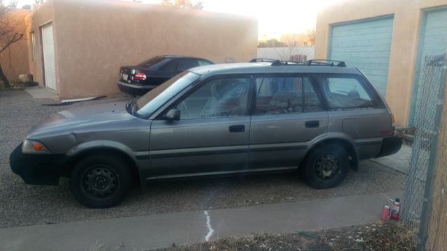 1989 Toyota Corolla DLX Wagon 5-Door - photo 2