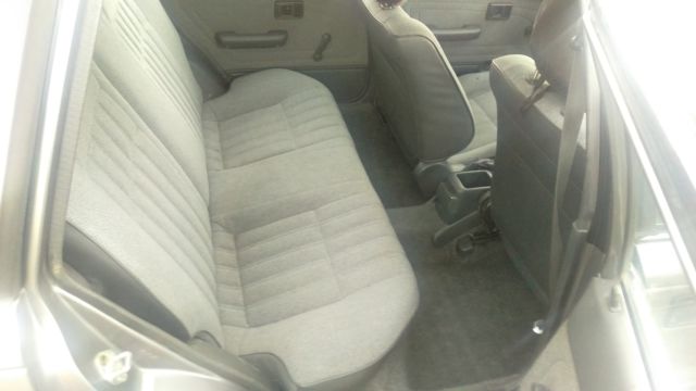 1989 Toyota Corolla DLX Wagon 5-Door - photo 6