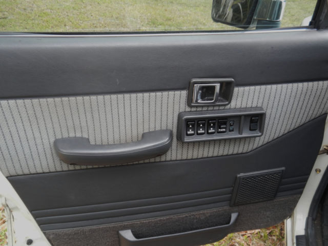 1989 Toyota Land Cruiser FJ 62 - photo 11