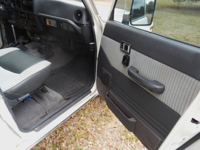 1989 Toyota Land Cruiser FJ 62 - photo 7