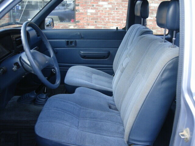 1991 Toyota Tacoma - photo 3