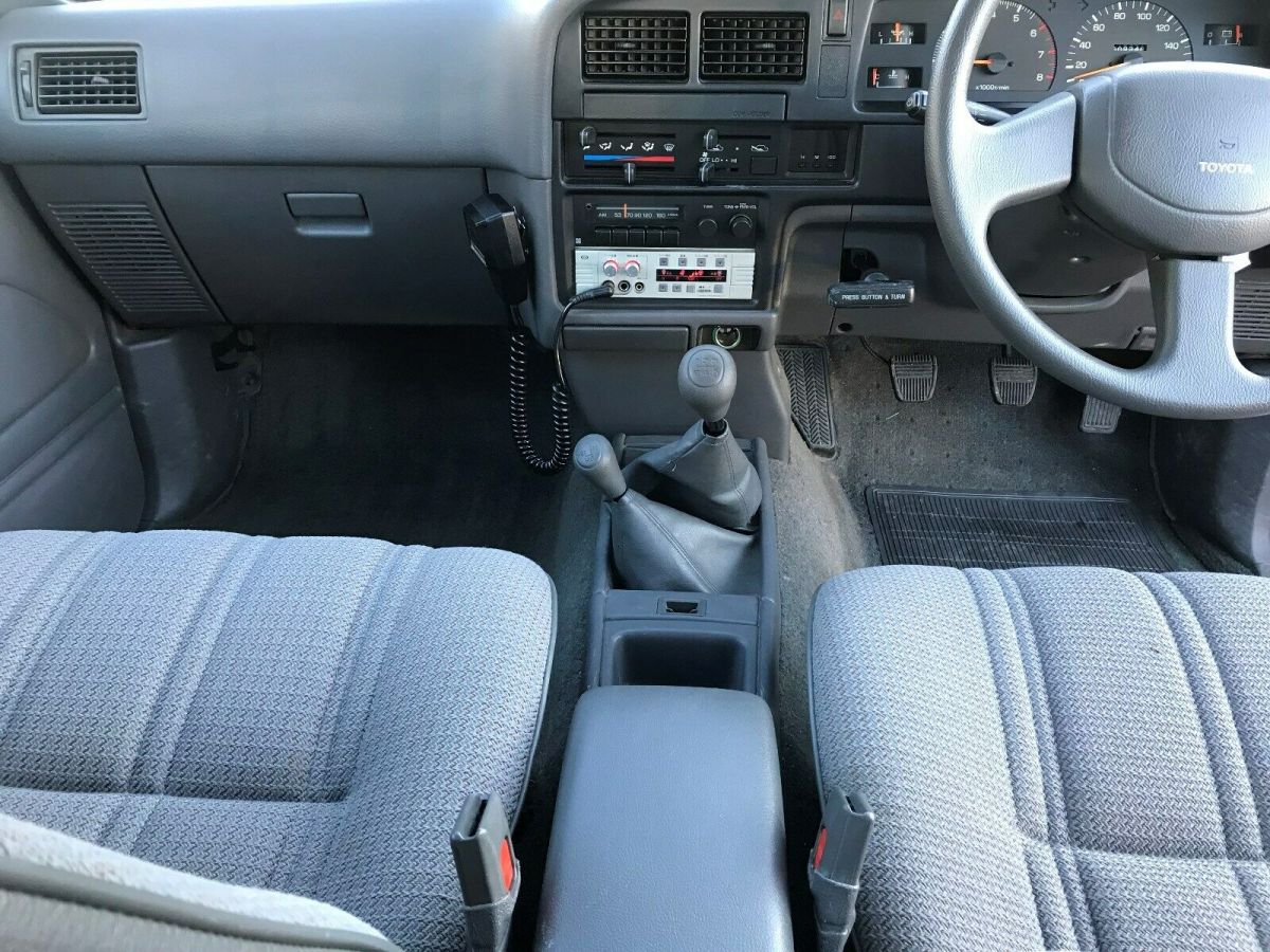 1989 Toyota Hilux - photo 7