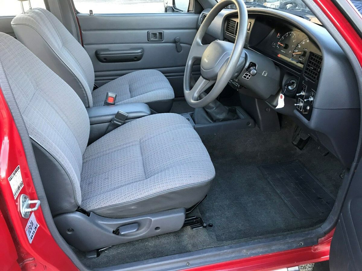 1989 Toyota Hilux - photo 8