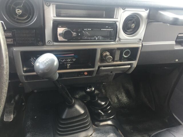 1989 Toyota Land Cruiser BJ73 3.4L 3B Diesel Engene. 4x4 5 sp. manual. - photo 10