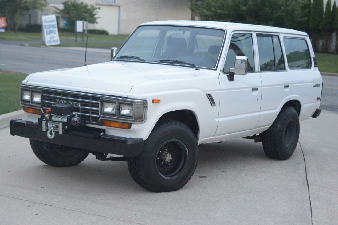 1989 Toyota Land Cruiser classic , winch , all power, low miles 1989 Toyota Land Cruiser