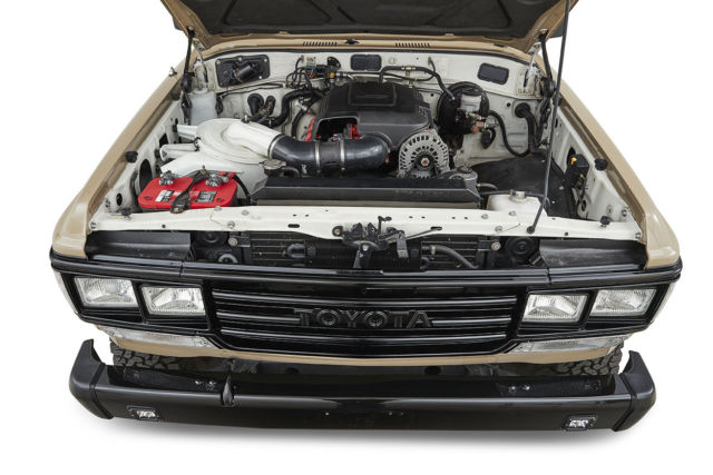 1989 Toyota Land Cruiser FJ 62 - photo 8