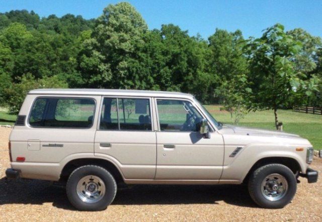 1989 Toyota Land Cruiser FJ62 - photo 2