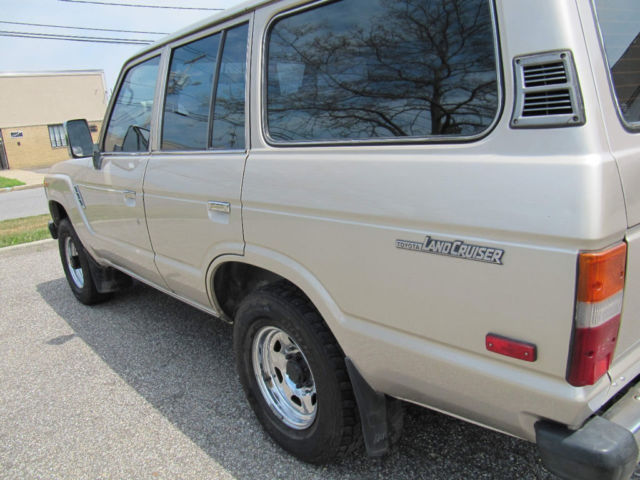1989 Toyota Land Cruiser fj62 - photo 12