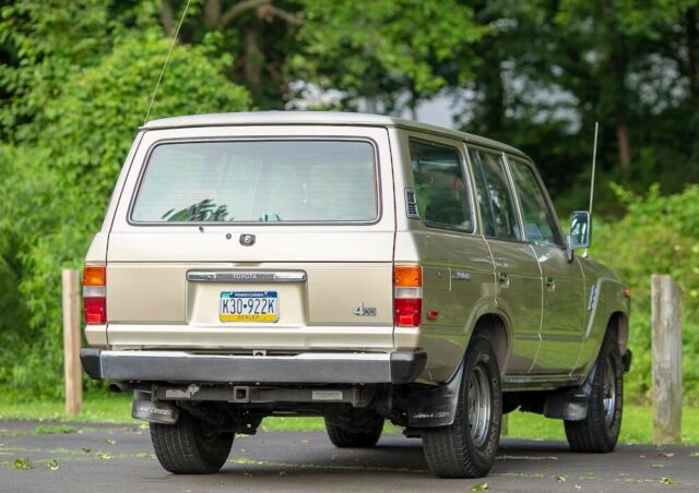 1989 Toyota Land Cruiser FJ62 Super Low 134K mi 4x4 4WD Rare Collectible FJ60 - photo 4