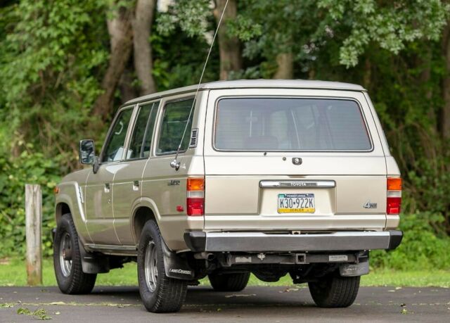 1989 Toyota Land Cruiser FJ62 Super Low 134K mi 4x4 4WD Rare Collectible FJ60 - photo 5