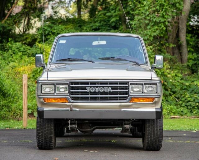 1989 Toyota Land Cruiser FJ62 Super Low 134K mi 4x4 4WD Rare Collectible FJ60 - photo 6