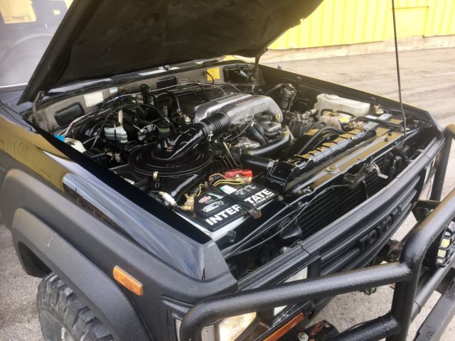1989 Toyota Land Cruiser HJ61 - photo 6
