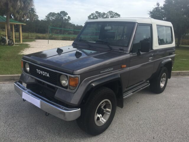 1989 Toyota Land Cruiser LJ73 2.4L Turbo Diesel 5 speed 1989 Toyota Land Cruiser LJ73 2.4L Turbo Diesel 5 speed