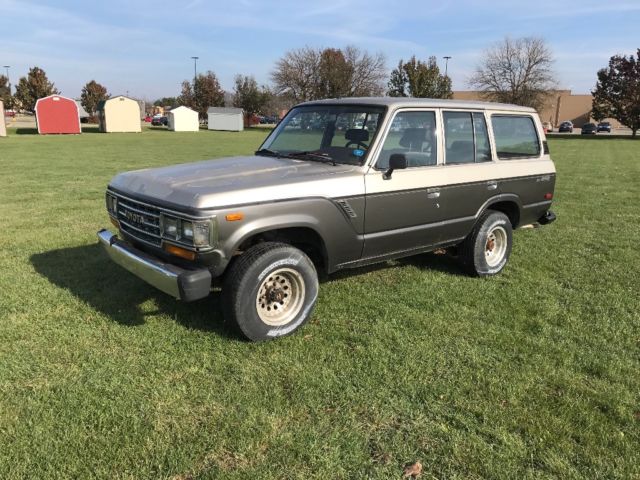 1989 Toyota Land Cruiser selling as is runs and drives needs some TLC 1989 Toyota Land Cruiser