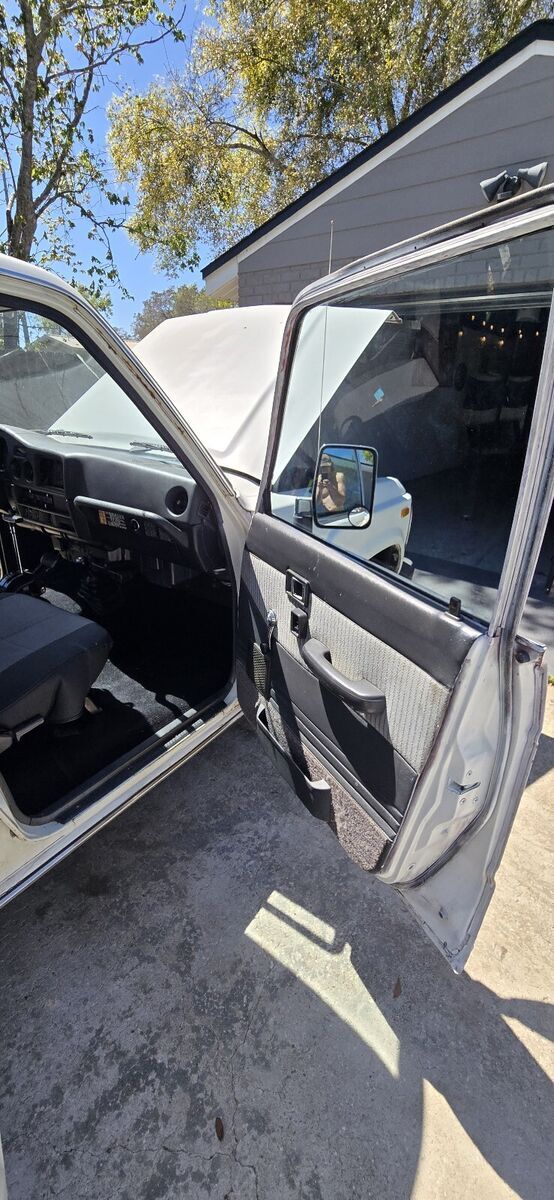 1989 Toyota Land Cruiser FJ62 GX - photo 12