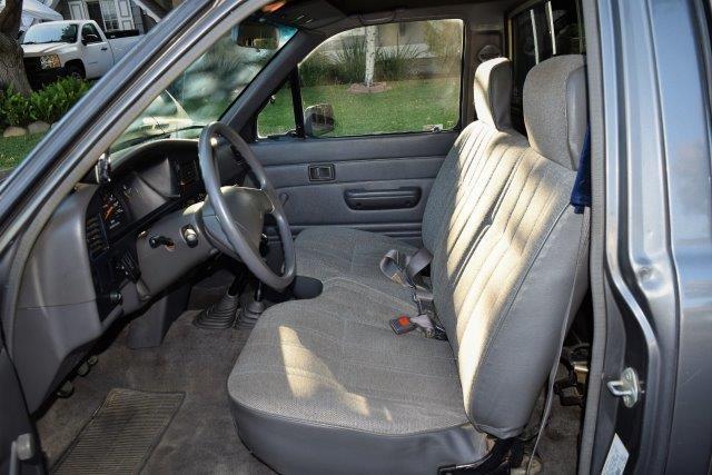 1989 Toyota Pickup - photo 4