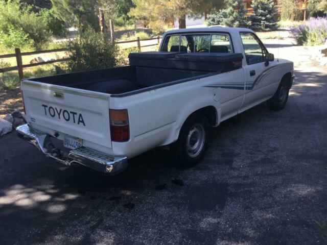 1989 Toyota Long BED PIckup With tool box Blue - photo 2