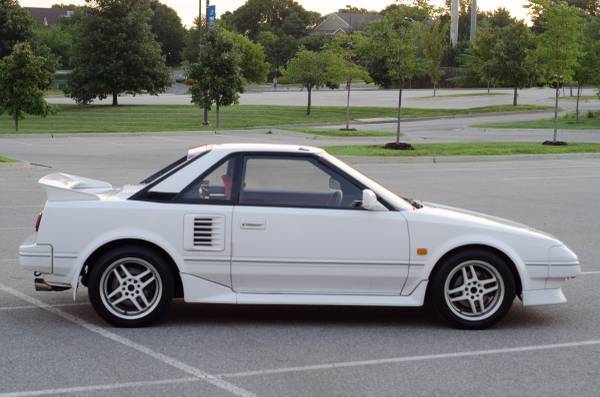 1989 Toyota MR2 Coupe - photo 4